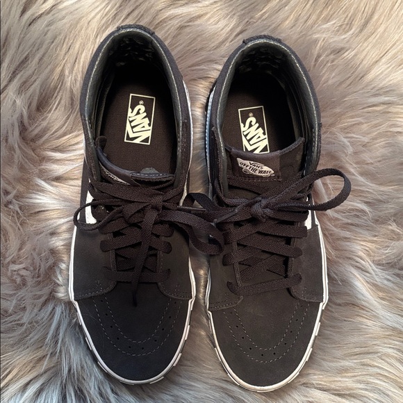 Vans Black and White High-Top Sneakers - Picture 5 of 6